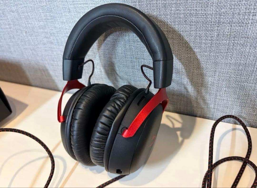 HyperX Cloud III ゲーミングヘッドセット ブラック レッド