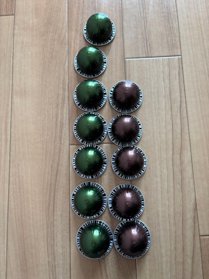 美品　NESPRESSOネスプレッソヴァーチュオ カプセルセット