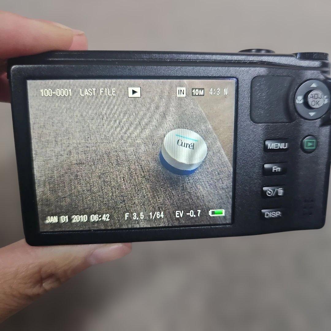 ジャンク品！RICOH CX4　デジタルカメラ！