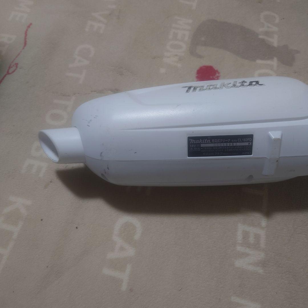 マキタ 充電式 クリーナー 紙パック式 18V CL182FD