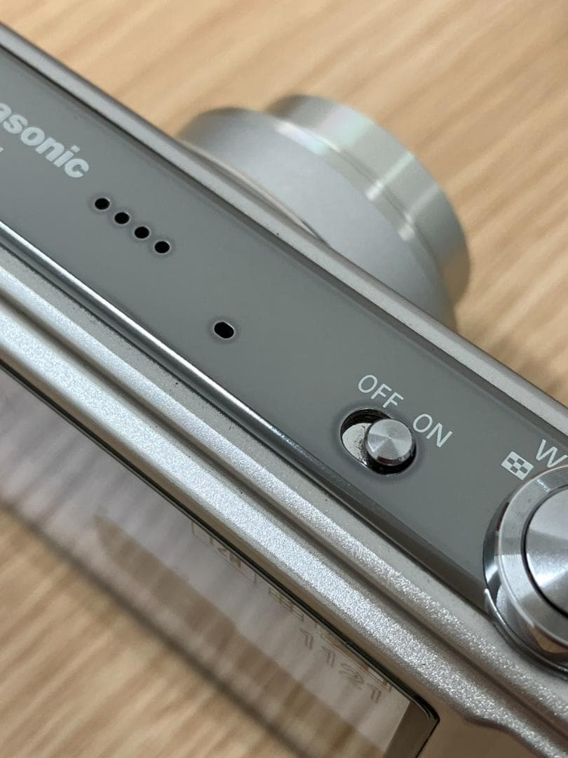 デジカメ　Panasonic LUMIX DMC-ZX1 動作確認済　充電器