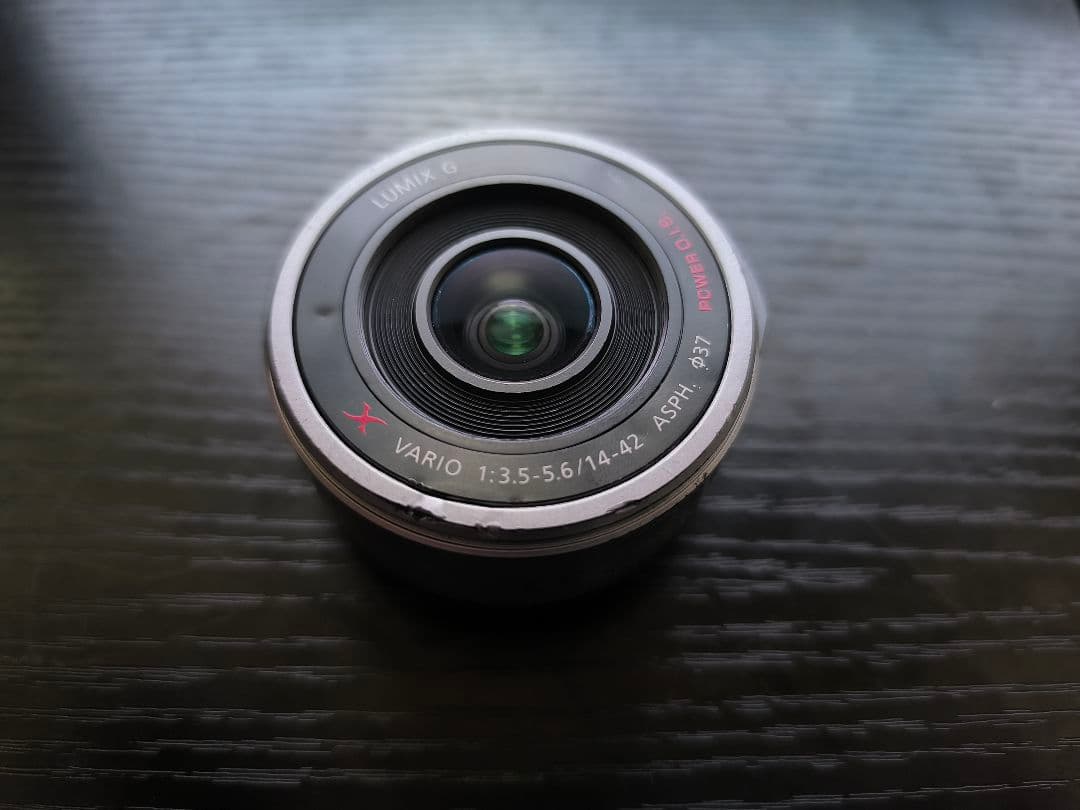 LUMIX DMC-GF6 14-42mmレンズ付き