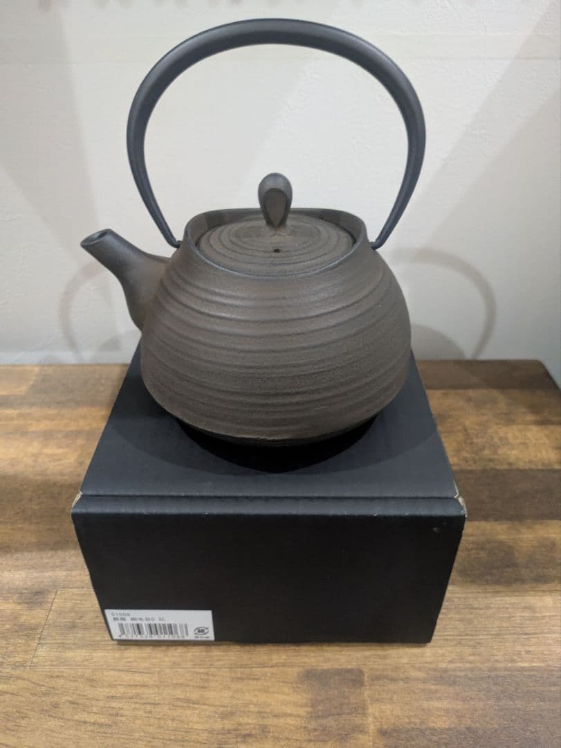 ITCHU-DO 壱鋳堂/鉄瓶 刷毛目 0.6L/未使用　南部鉄瓶　南部鉄器