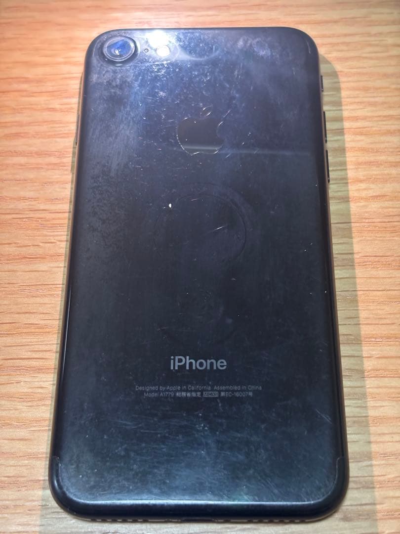 スマートフォン本体 Apple iPhone 6 16GB & iPhone 7 256GB