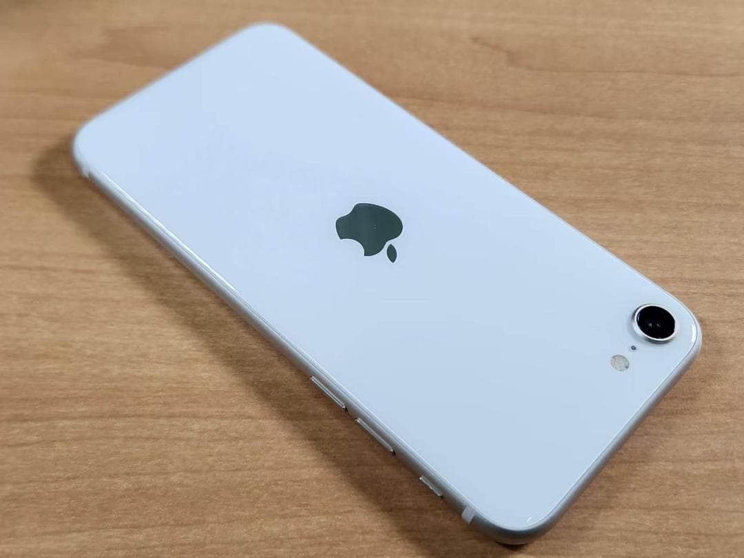 031900I iPhone SE A2782 64GB 第3世代