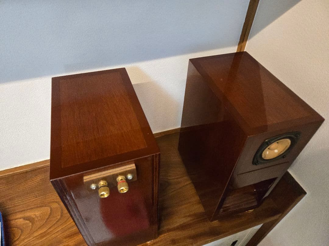 ダブルバスレフスピーカー　ピアノ塗装仕上げ　フルレンジ　FOSTEX