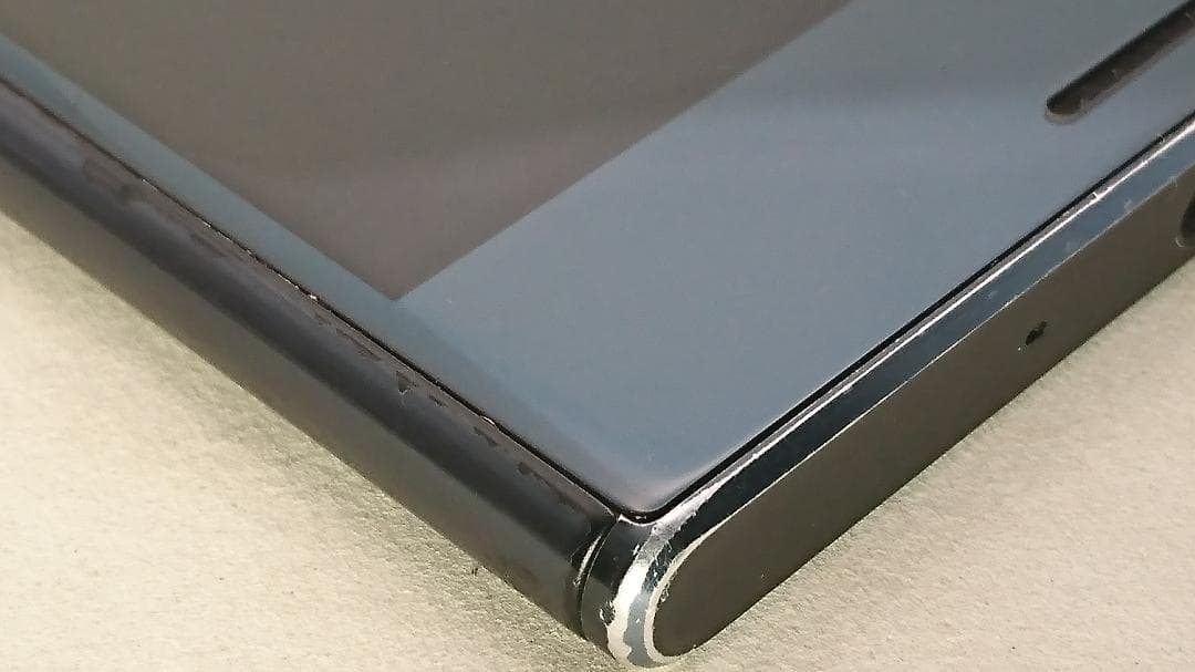 Xperia XZ premium G8188 シムフリー版