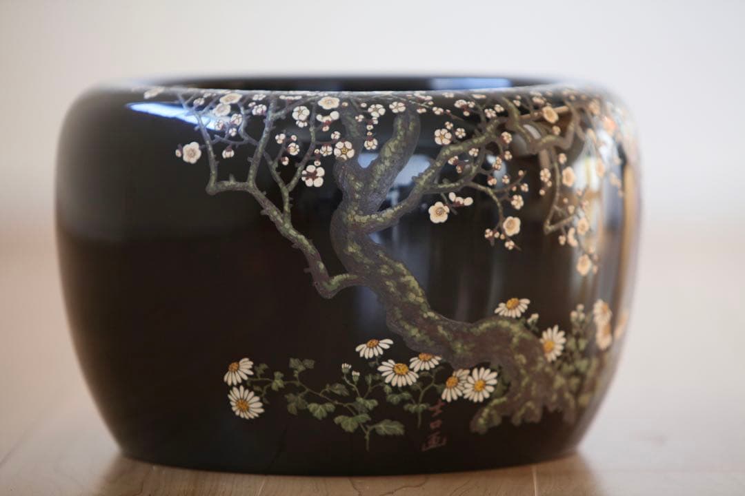 石井士口 梅菊之図 蝋色塗火鉢 文化遺産 (参考画像19、20枚目) 共箱2-2