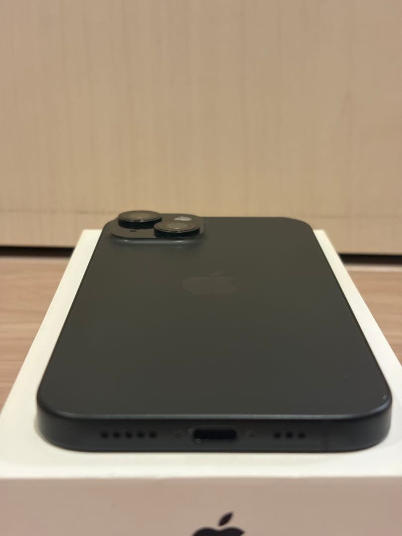iPhone15 simフリー 128Gb