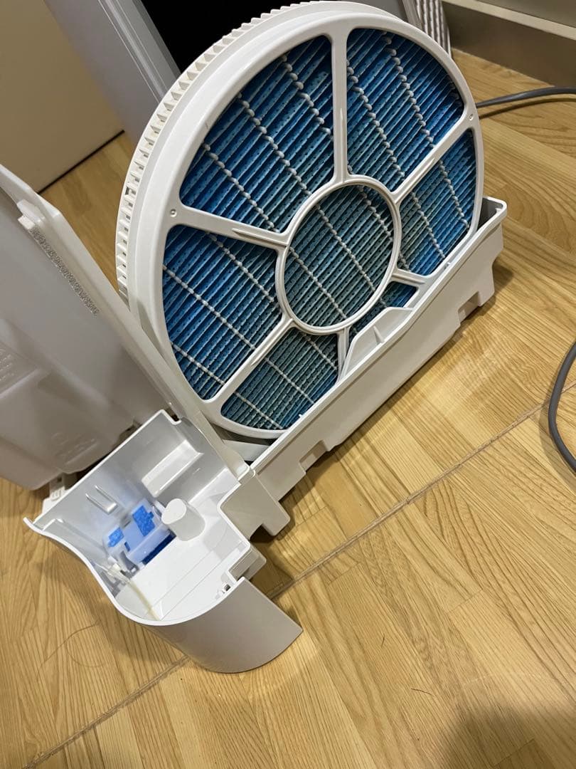 【2020年製】シャープ加湿空気清浄機 KC-H50Wプラズマクラスター7000