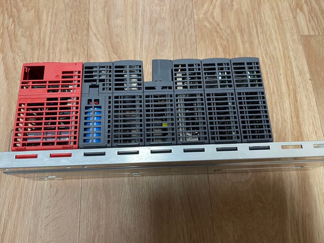 三菱電機 PLC Qシリーズ｜動作良好・中古美品