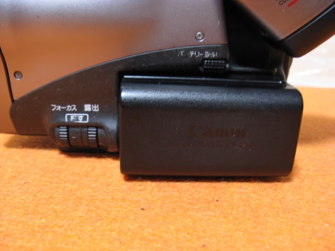 動作OK❗️☆CanonのHi8/8ミリビデオカメラ/Movie boy E2
