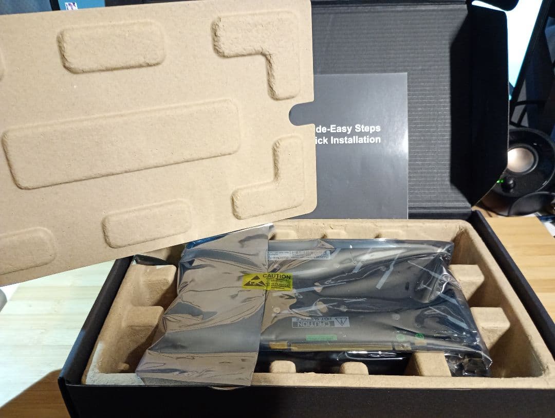 NVIDIA RTX 1660 ti グラフィックボード　デュアルファン