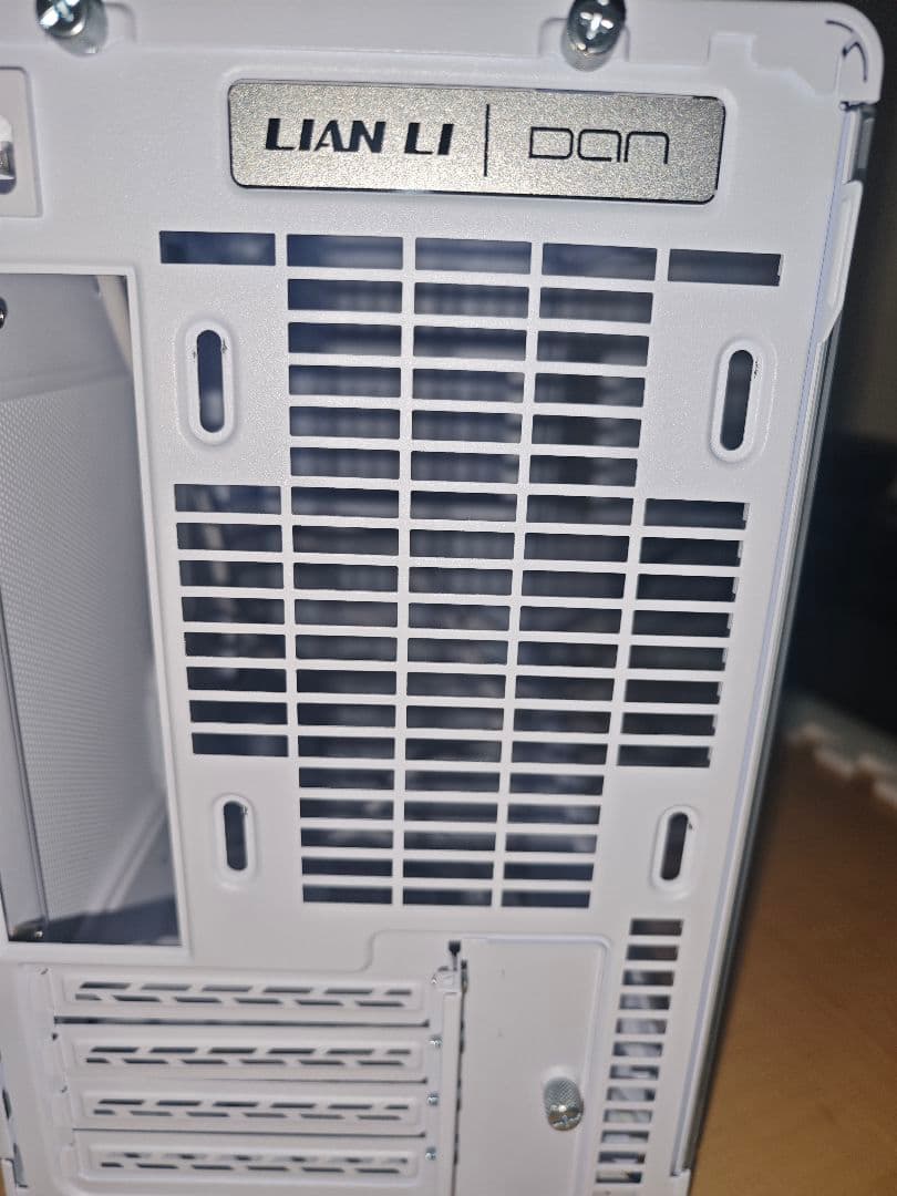 LIAN LI A3-mATX-WDG White PCケース 実動無