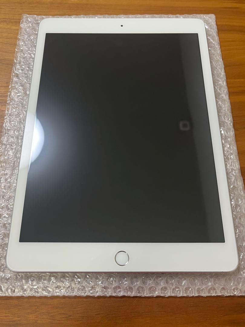 iPad 第8世代 32GB SIMフリー 美品 バッテリー93% 値下げ不可