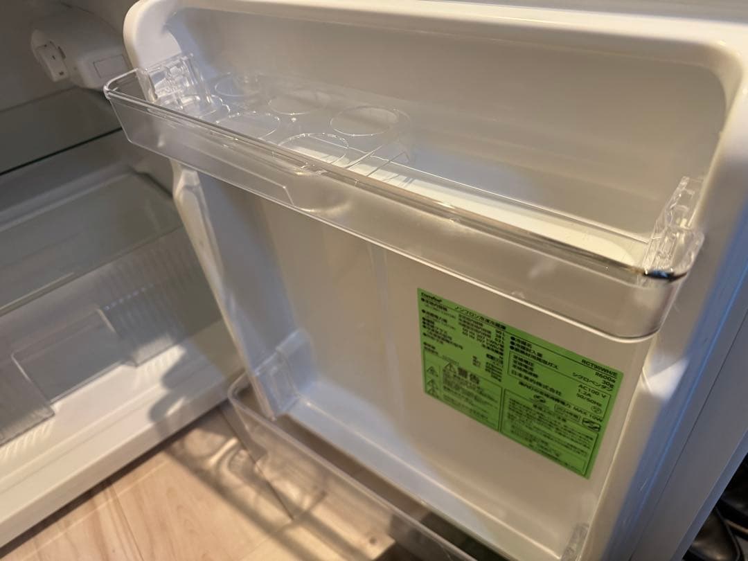 comfee 冷蔵庫 RCT90WH/E 90L 2024年製　【直接引渡可能】