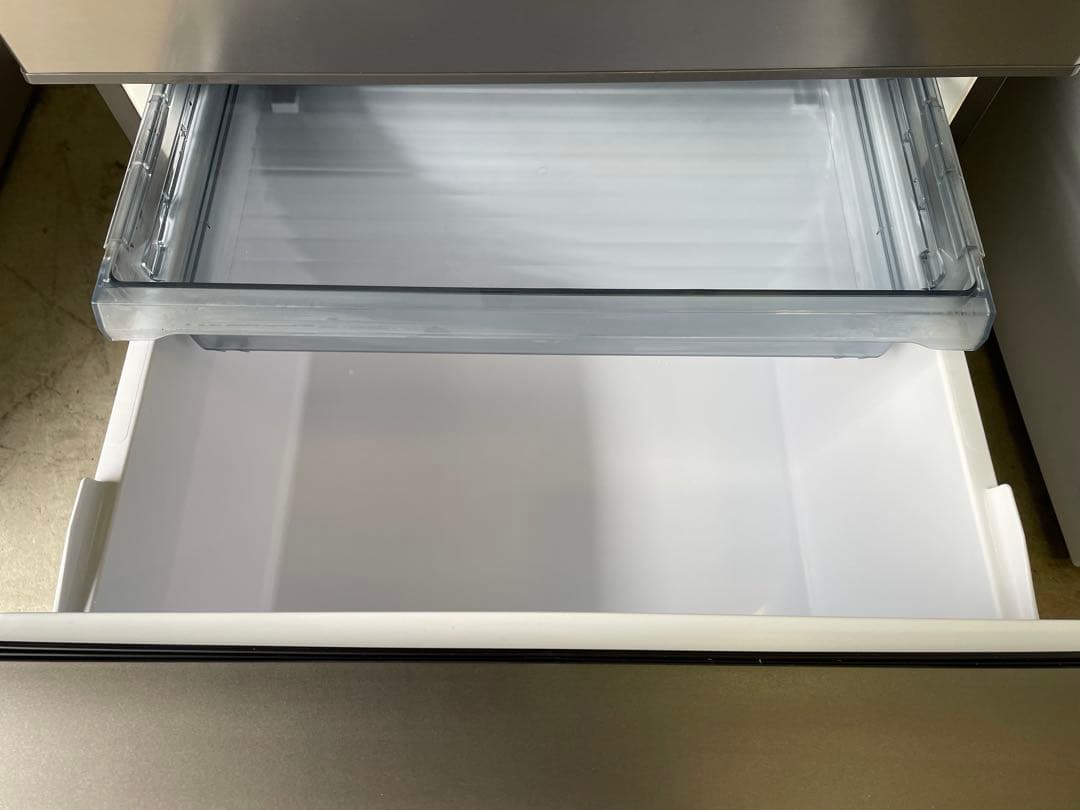 ファミリー用　4ドア冷凍冷蔵庫　AQR-V43J(S)