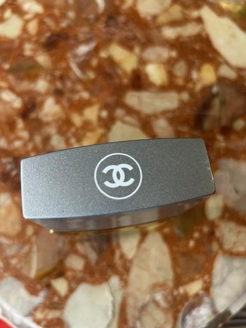 CHANEL N°19 ボディパルファム 75ml