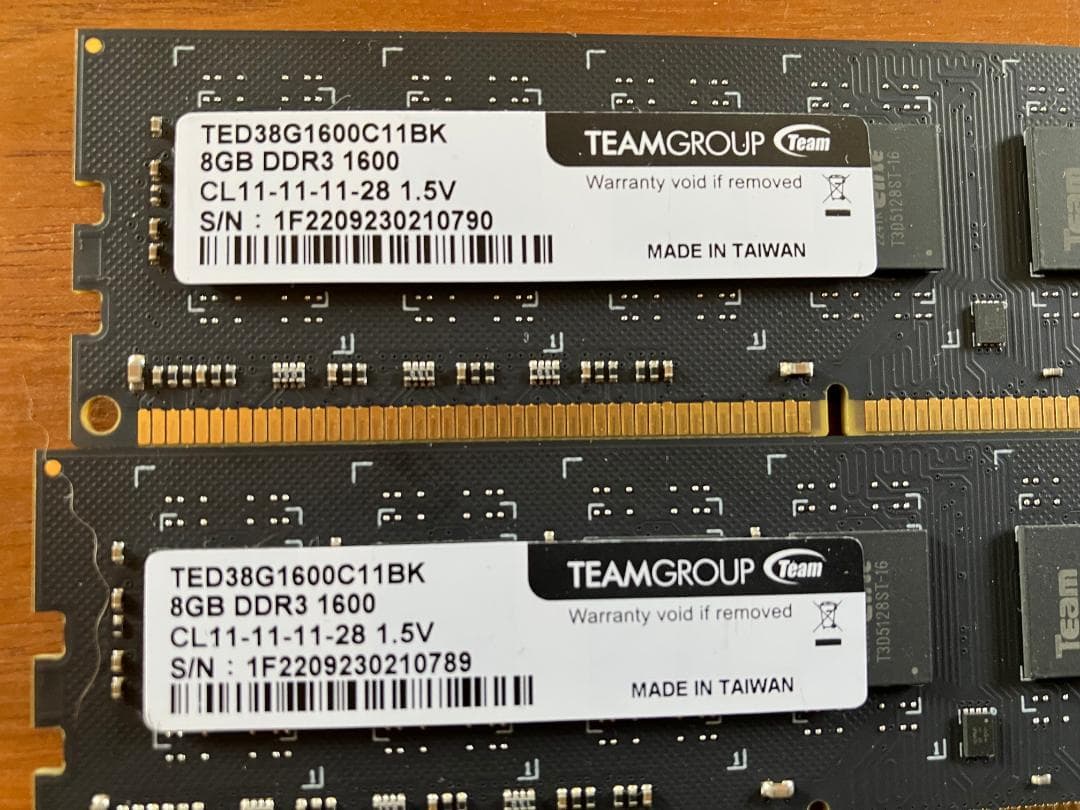 TEAMGROUP ADATA DDR3 1600MHz 8GB メモリーセット