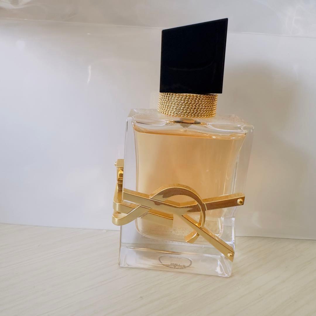 イヴサンローラン　リブレオードトワレ　30ml