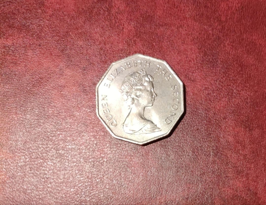 【値下げ】貴重！エリザベス記念硬貨 1976