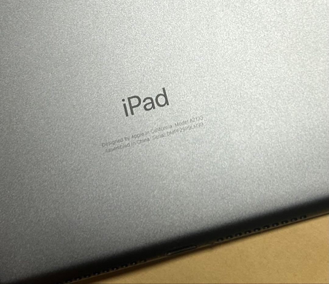 ipadmini（第5世代） 64G 画面割れあり