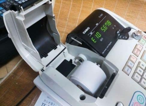 カシオレジスター　TE-M80　中古品　人気機種感熱紙　送料無料　987654