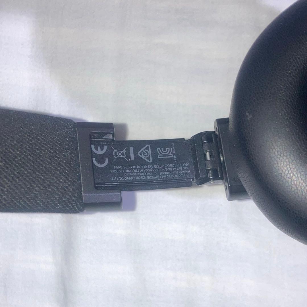 美品　JBL LIVE770NC