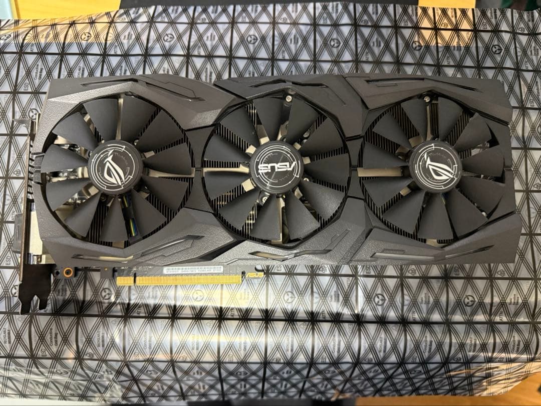 【中古】ASUS ROG STRIX GTX1070TI 8GB