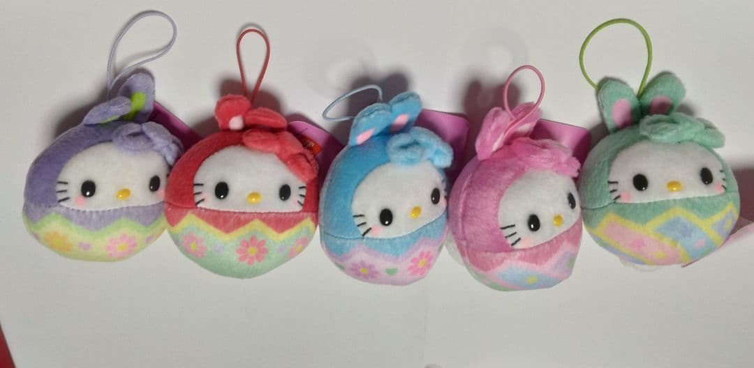 値下げ　新品　ぬいぐるみ　ハローキティ　　卵ウサギマスコット　まとめ売り　5点