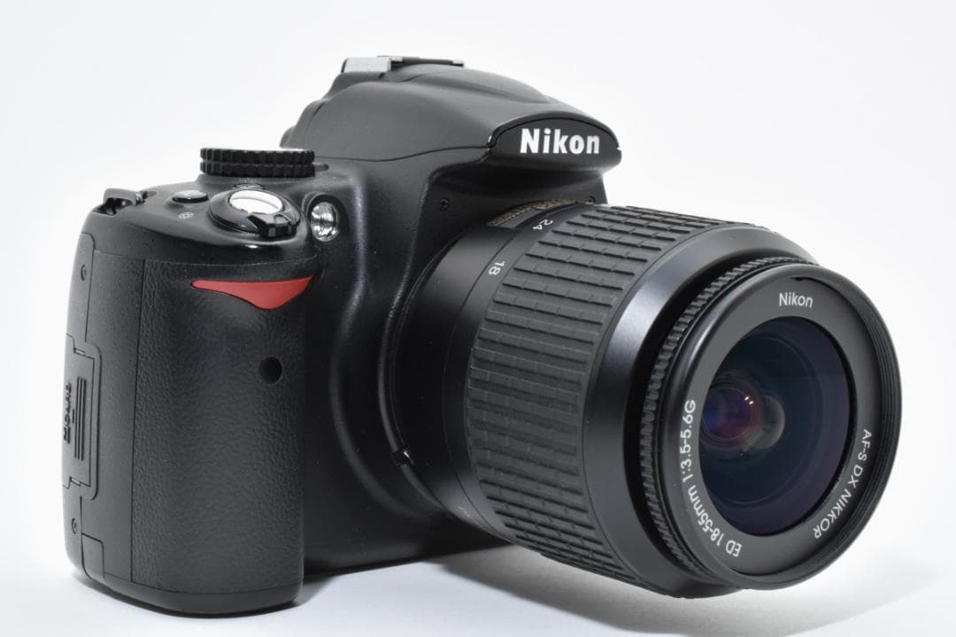 【極美品】初心者セット✨ 自撮りもOK！Nikon D5000 レンズキット