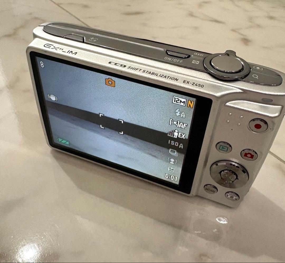 CASIO EXILIM 12.1メガピクセル デジカメ　EX-Z450