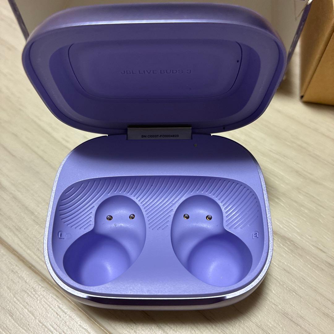 ★値下げ JBL LIVE BUDS3