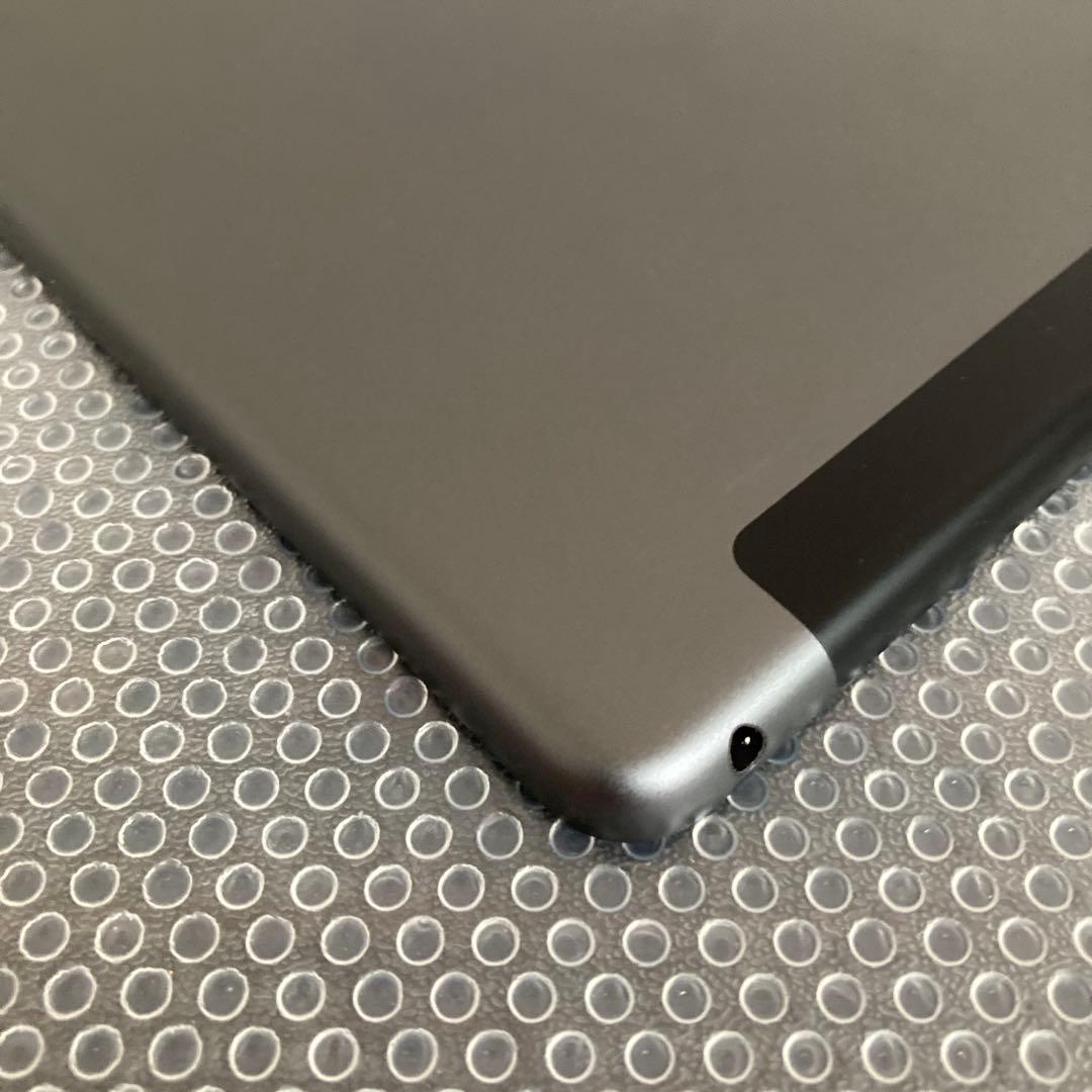 3587 電池最良好☆比較的美品☆iPad8 第8世代 32GB SIMフリー☆