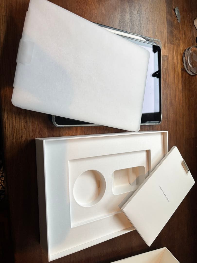 Apple iPad 第9世代64GB シルバー 本体 箱、ケース、中古ペン付き