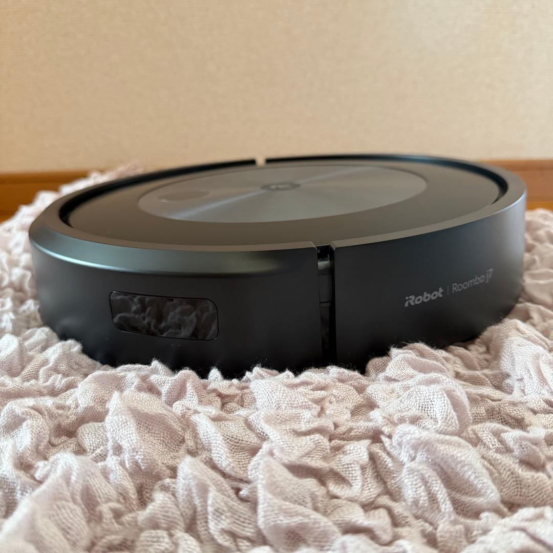 iRobot Roombaj7+ 自動掃除機 本体 ブラック