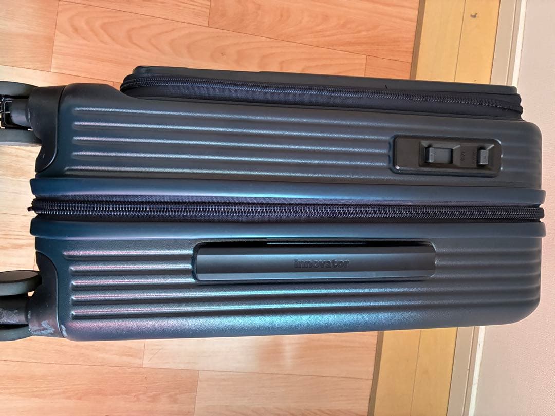 innovator イノベーター スーツケース ダークネイビー 38L