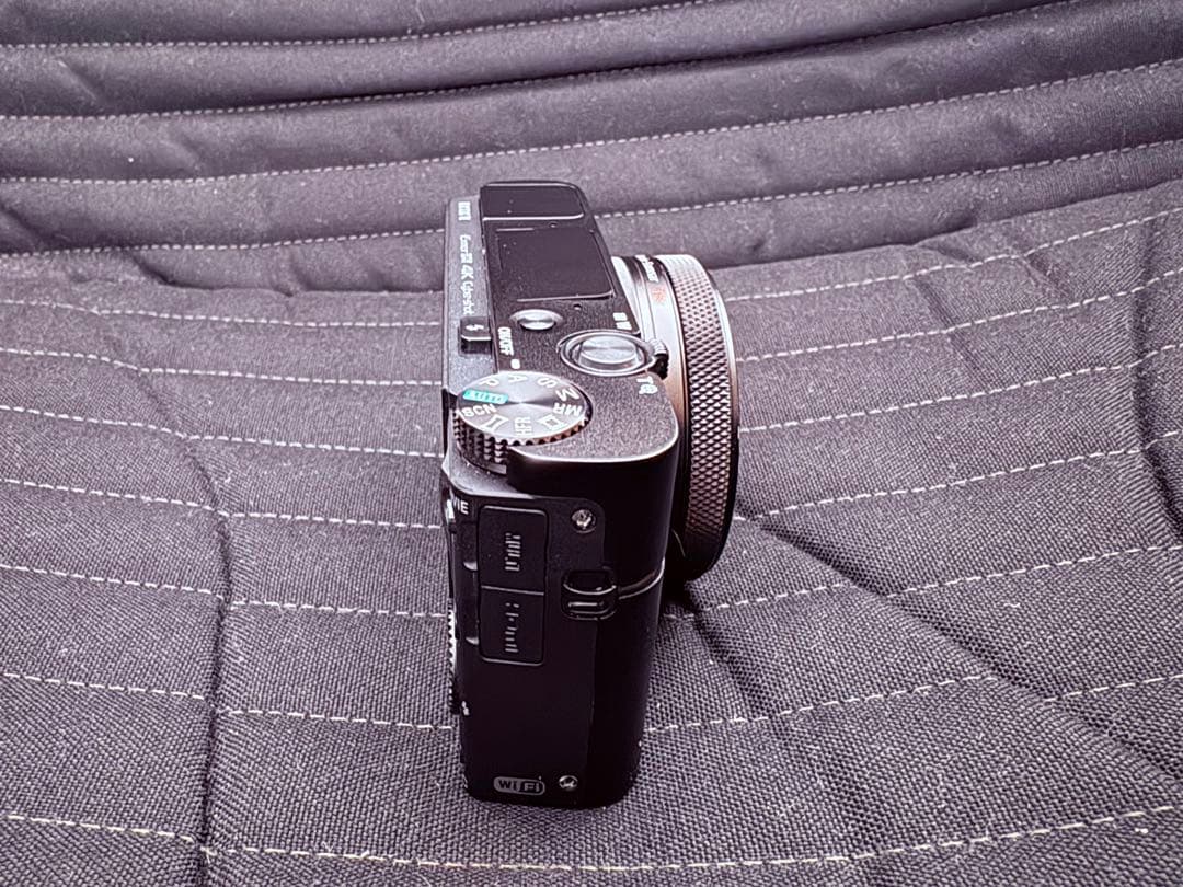 ソニー サイバーショット DSC-RX100M6 速写ケース付 RX100VI