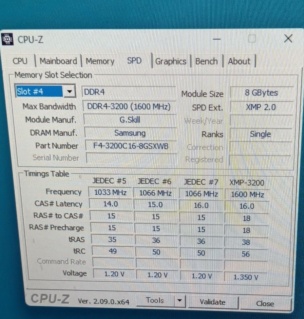 Crucial 525GB SSD　G.SKILL 8GB×2枚　16GB