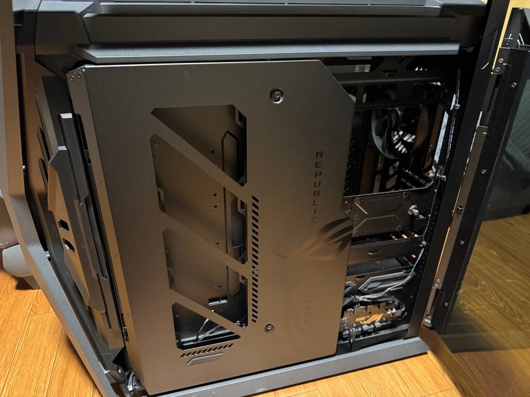 ASUS ROG GR701 BTF Editionフルタワー　箱なし
