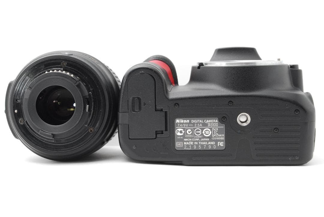 【新品級ショット数】Nikon D3100　美品　スマホ転送　動画撮影対応