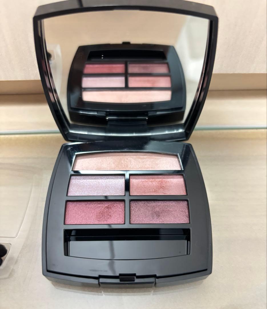 CHANEL レベージュパレットルガール