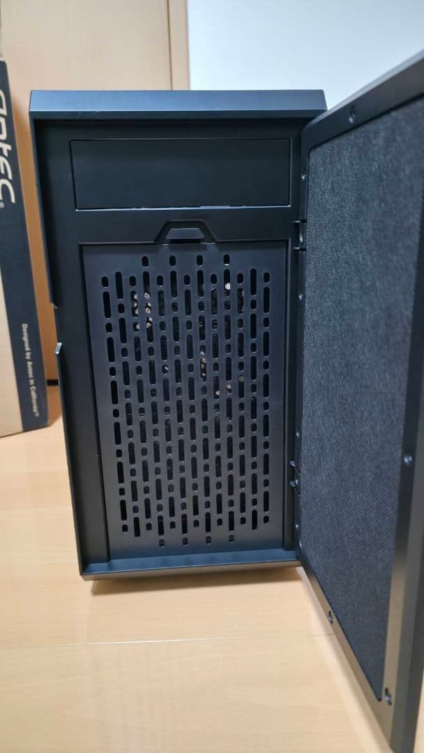 Antec P5　PCケース