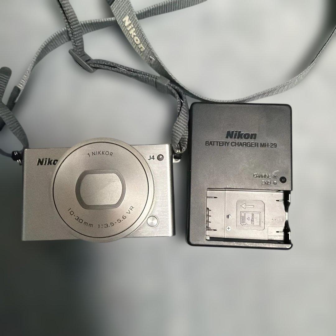 Nikon J4 コンパクトデジタルカメラ