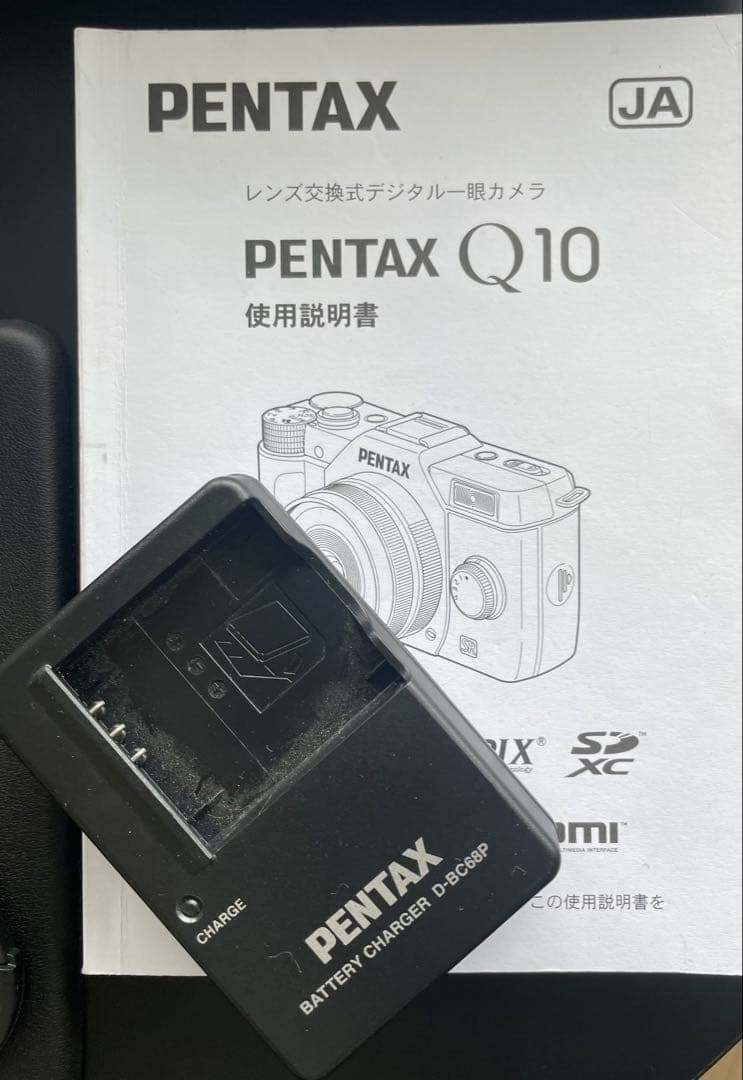 PENTAX Q10‼️レンズ交換式デジタル一眼カメラ、お洒落なアンティークライン