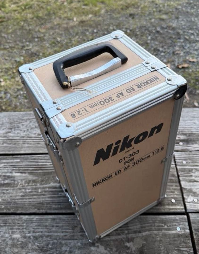 Nikon AF NIKKOR 300mm f2.8 ED IF ケース付