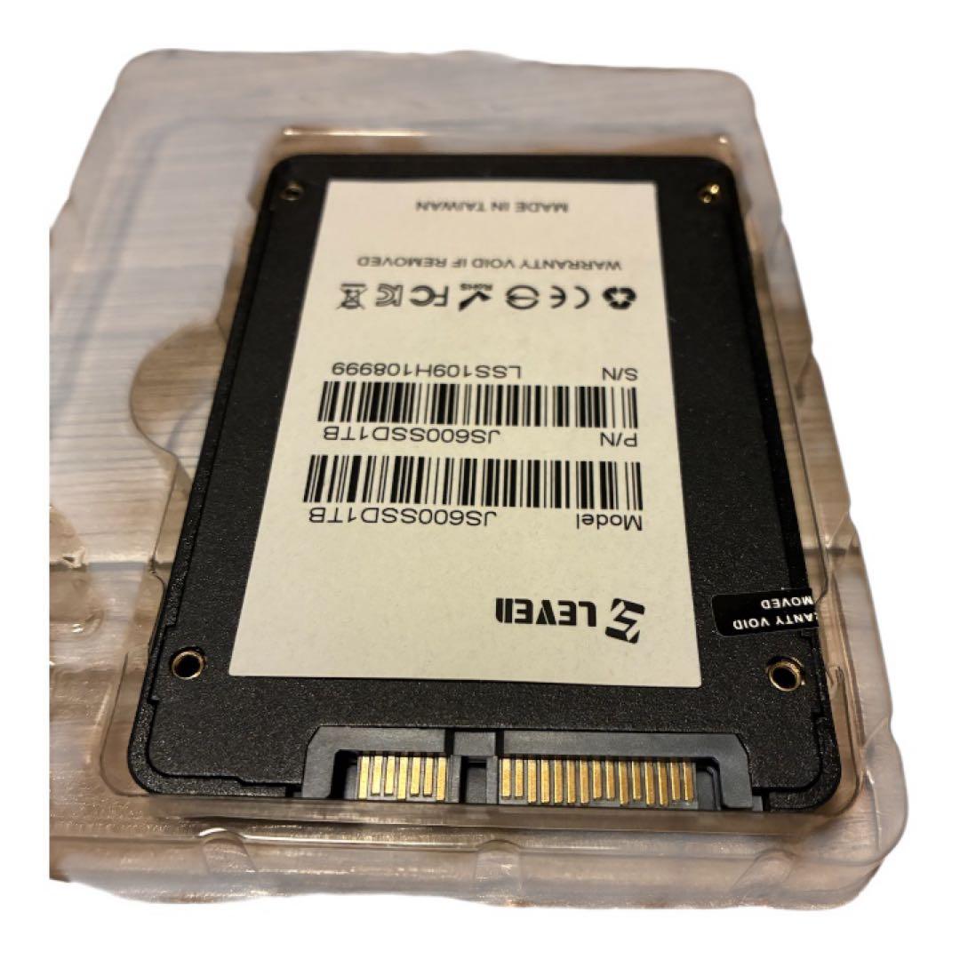 【未使用】LEVEN SSD 1TB 2.5インチ JS-600 SATAⅢ