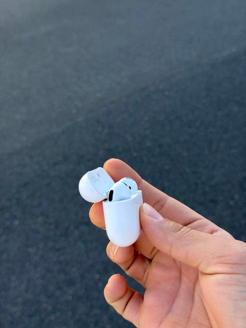 イヤホン AirPods 4th No Noise Cancelling