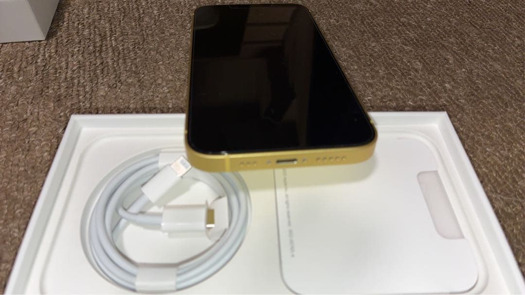 Apple iPhone 14 イエロー本体 128GB 正規新品バッテリー