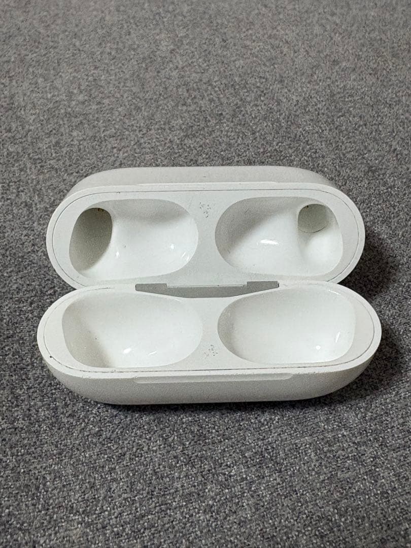 AirPods Pro本体 ホワイト